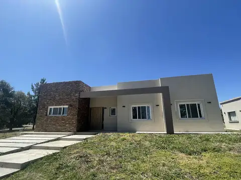Casa en Venta en Casuarinas Del Pilar, Countries y Barrios Cerrados en Pilar