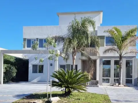 Casa en Venta en Pilar del Este - San Alfonso, Countries y Barrios Cerrados en Pilar