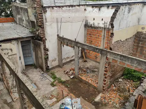 Terreno en Venta en Mataderos, CABA