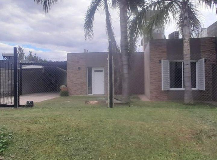 Casa · 80m² · 3 Ambientes · 1 Cochera