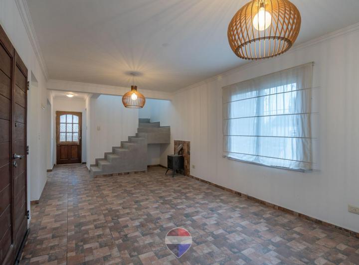Casa · 147m² · 4 Ambientes · 1 Cochera