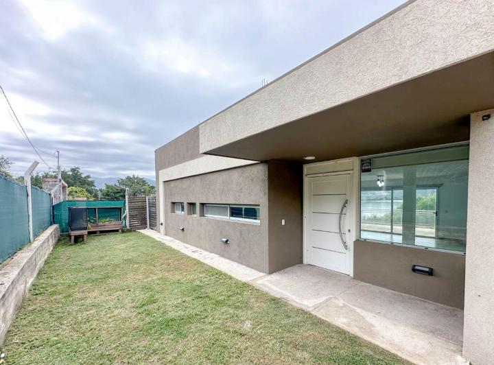 Casa · 150m² · 7 Ambientes · 2 Cocheras