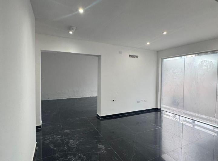 Oficina comercial · 120m²