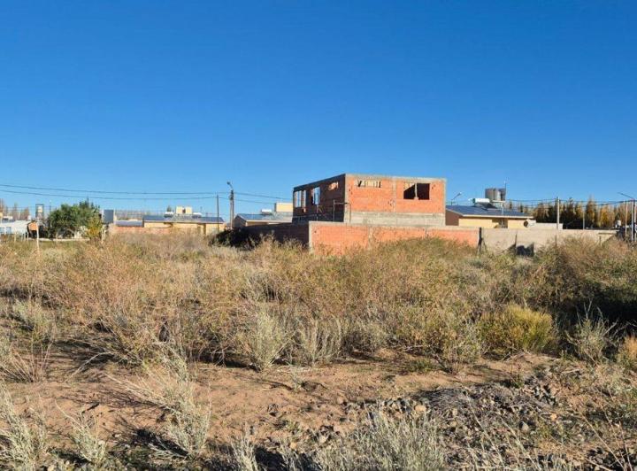 Terreno · 300m²