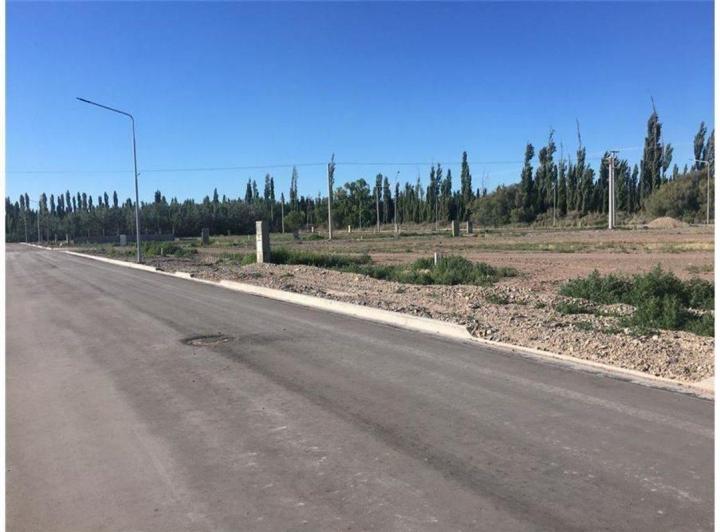 Terreno · 300m²