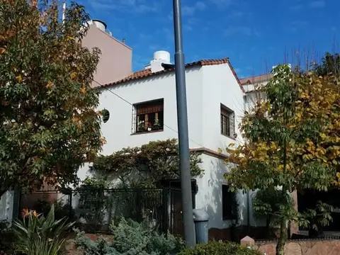 Casa en Alquiler en Villa Devoto, CABA