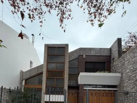 Casa en Venta en Barrio Naón, Mataderos