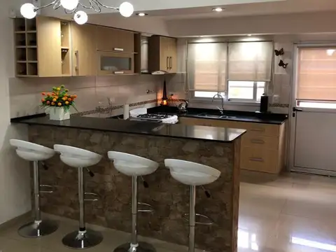 Casa en Venta en Barrio Naón, Mataderos