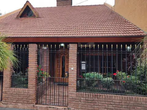 Casa en Venta en Barrio Naón, Mataderos