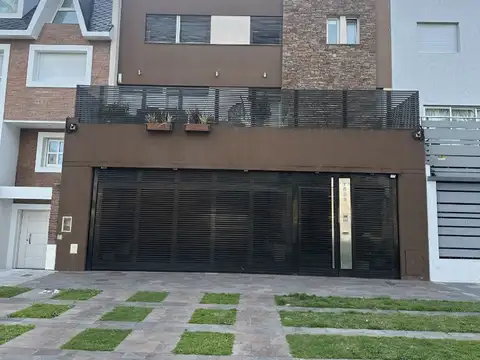 Casa en Venta en Barrio Naón, Mataderos