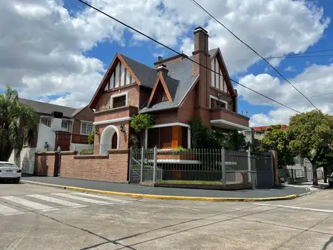 Casa en Venta en Barrio Naón, Mataderos