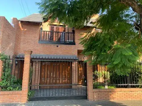 Casa en Venta en Barrio Naón, Mataderos