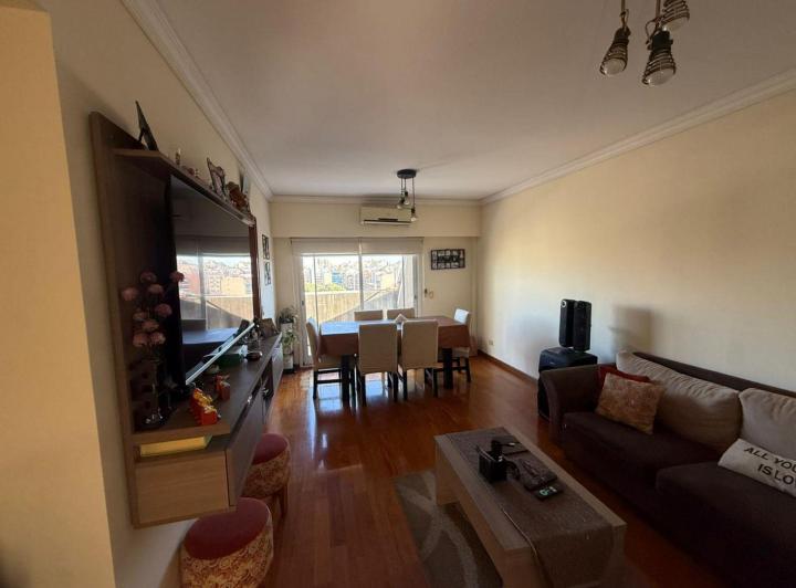 Departamento · 111m² · 5 Ambientes · 1 Cochera