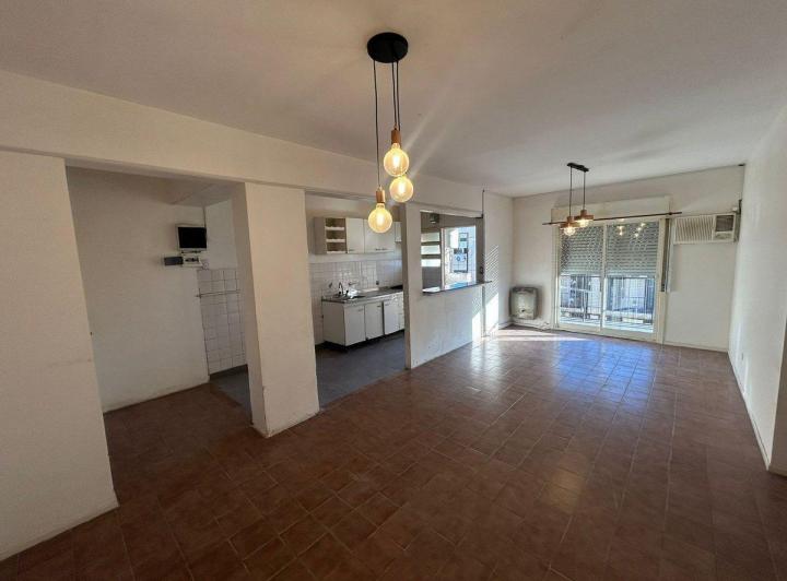 Departamento · 77m² · 4 Ambientes · 1 Cochera