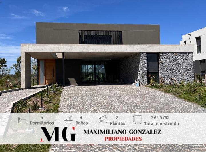 Casa · 280m² · 6 Ambientes · 2 Cocheras