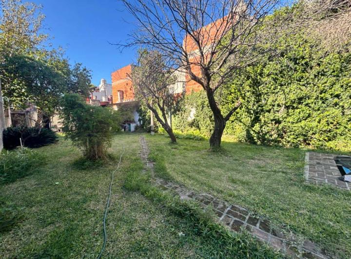 Casa · 130m² · 4 Ambientes · 2 Cocheras