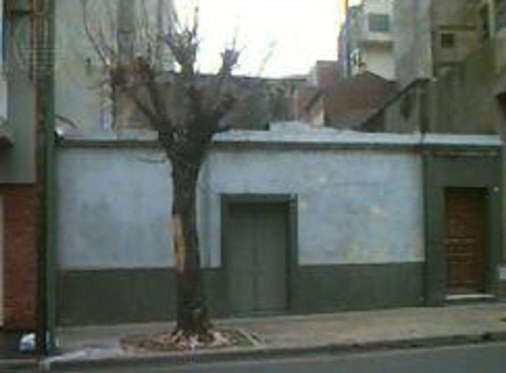 Casa · 350m² · 5 Ambientes · 2 Cocheras