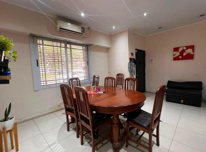Casa · 198m² · 6 Ambientes