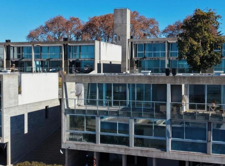 Departamento · 80m² · 2 Dormitorios · 2 Cocheras