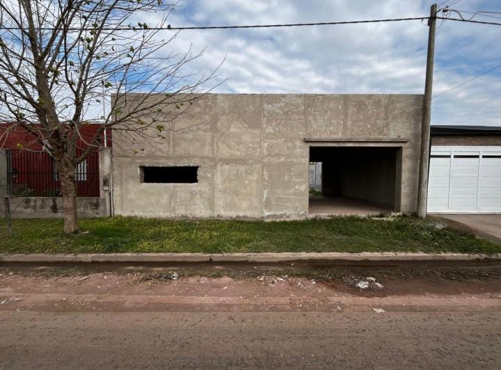 Casa · 235m² · 3 Ambientes · 1 Cochera