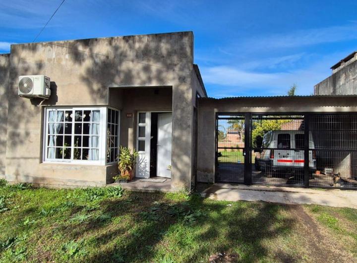 Casa · 124m² · 4 Ambientes · 2 Cocheras