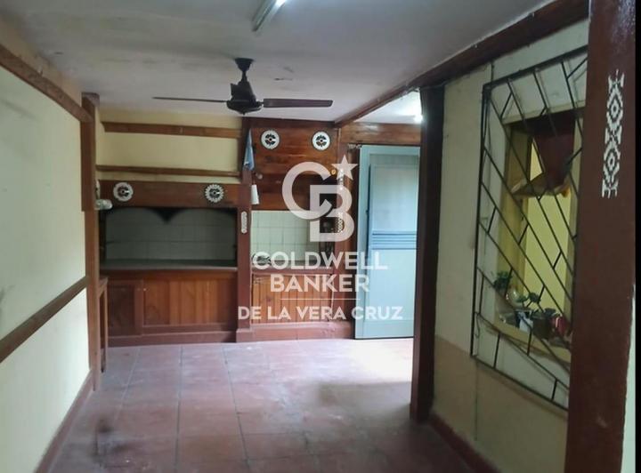 Casa · 102m² · 4 Ambientes · 1 Cochera