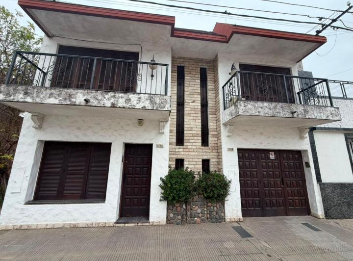 Casa · 122m² · 6 Ambientes