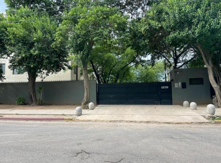 Casa · 75m² · 5 Ambientes · 1 Cochera