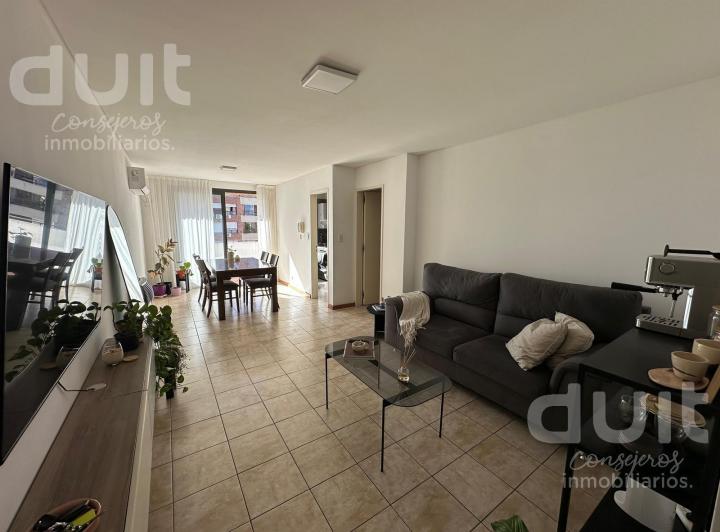 Departamento · 70m² · 5 Ambientes · 1 Cochera