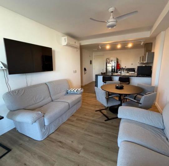Departamento · 90m² · 6 Ambientes · 3 Cocheras