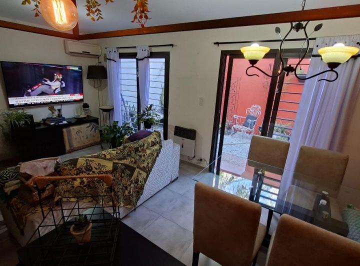 Casa · 101m² · 4 Ambientes · 1 Cochera