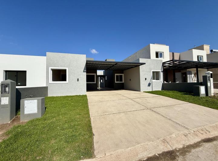 Casa · 180m² · 3 Ambientes · 1 Cochera