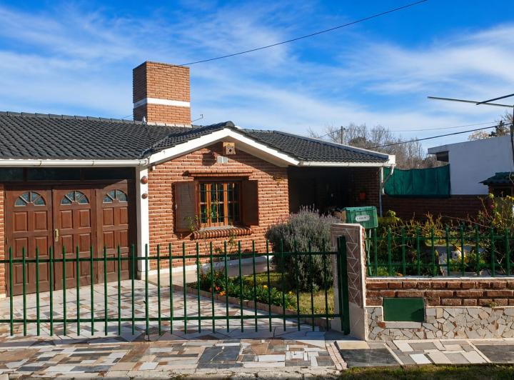 Casa · 116m² · 6 Ambientes · 1 Cochera