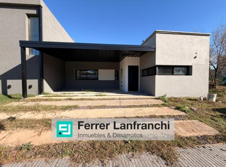 Casa · 100m² · 2 Dormitorios · 2 Cocheras