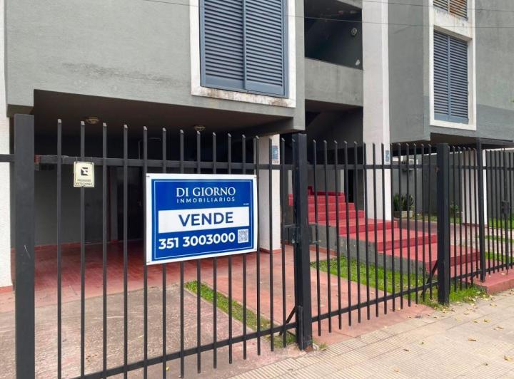 Departamento · 178m² · 6 Ambientes · 1 Cochera