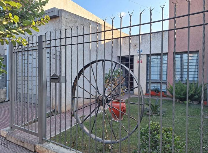 Casa · 32m² · 4 Ambientes · 1 Cochera