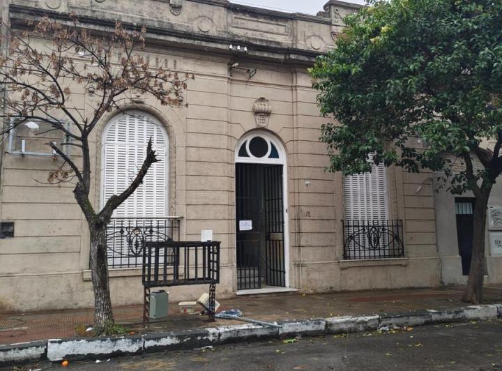 Casa · 300m² · 9 Dormitorios