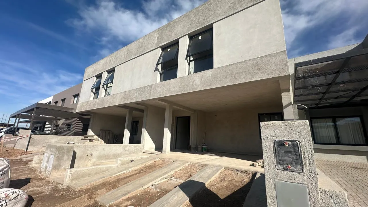 Dúplex Premium de 3 dormitorios en Colinas de Manantiales