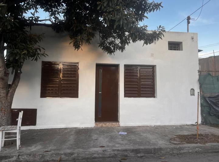 Casa · 2m² · 2 Dormitorios · 1 Cochera