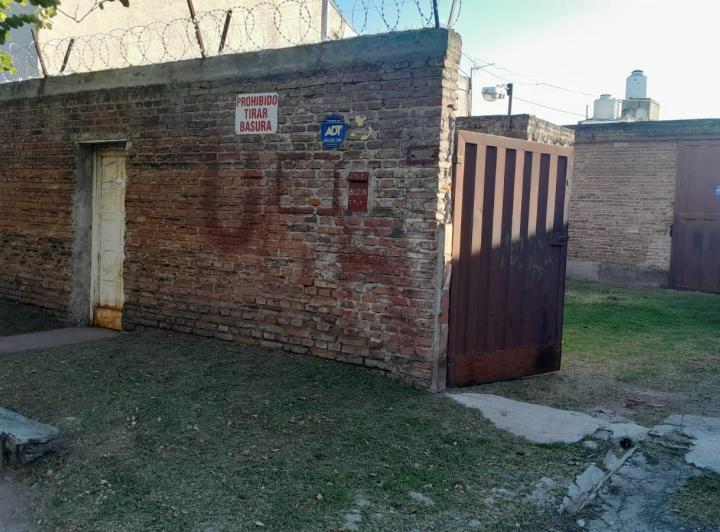 Bodega-Galpón · 300m² · 1 Cochera