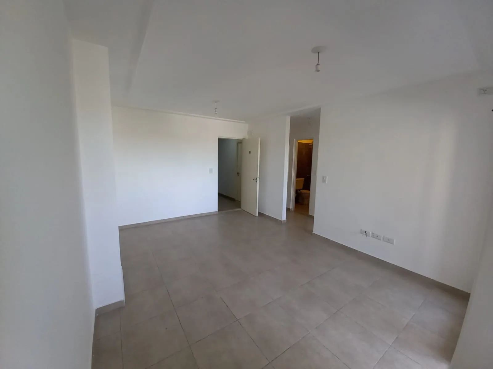 ALQUILER AV 24 DE SEPTIEMBRE 1 DORMITORIO