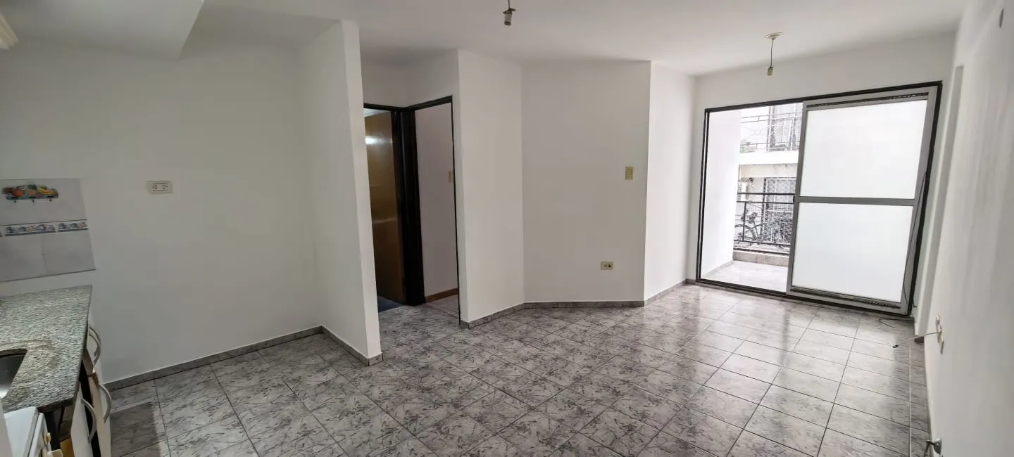ALQUILER DEPARTAMENTO 1 DORMITORIO C/ BALCÓN A 50 MTS REGISTRO CIVIL