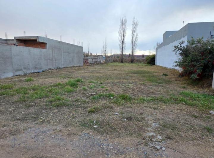 Terreno · 601m²