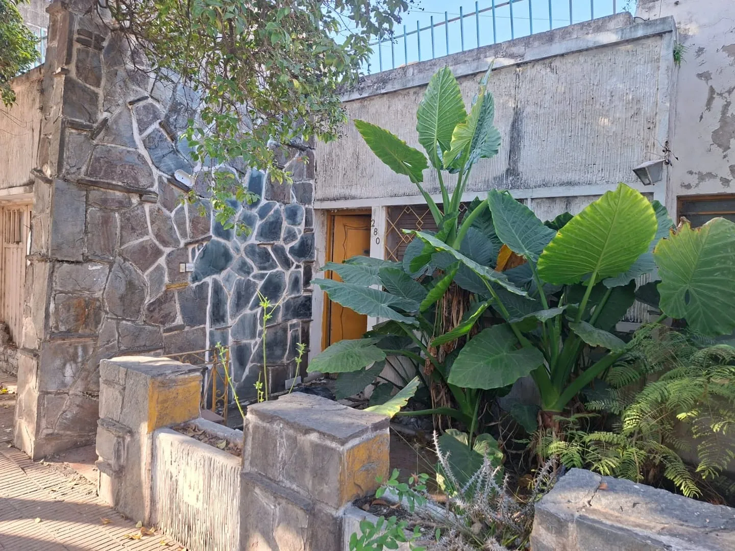 Casa en venta a reciclar en barrio General Paz