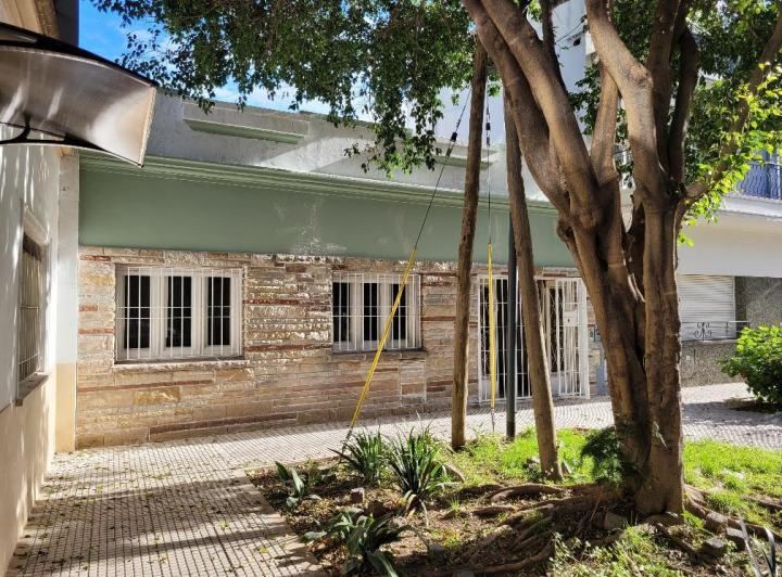 Terreno · 119m² · 5 Ambientes · 2 Cocheras