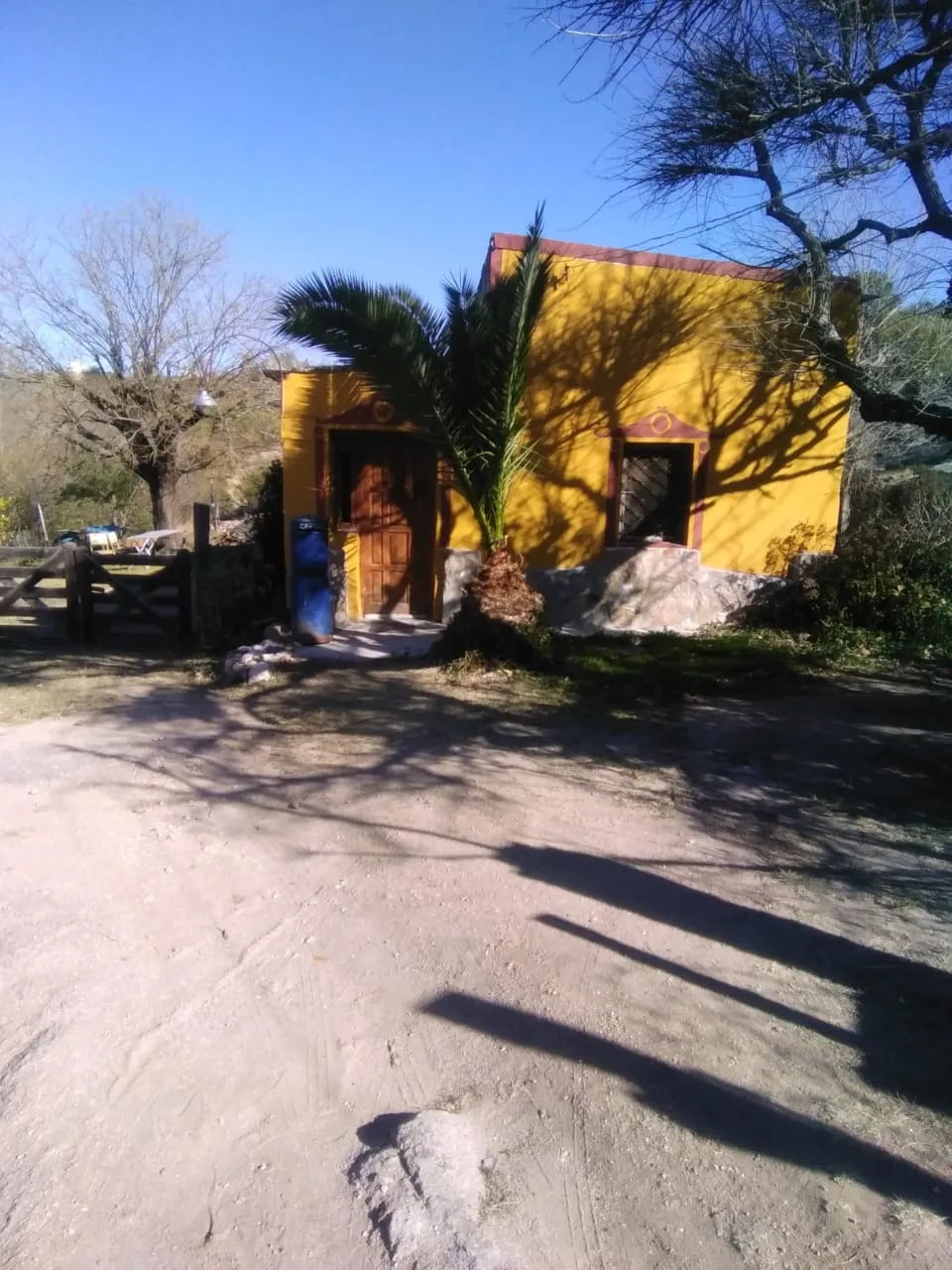 Tanti - Casa 3 dormitorios Frente al arroyo