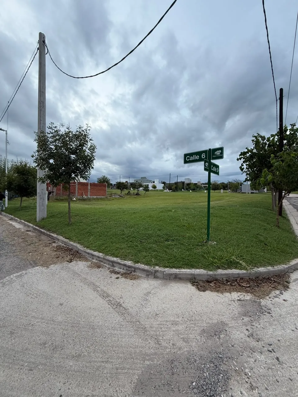 TERRENO ESQUINA TEJAS 4 BARRIO CERRADO
