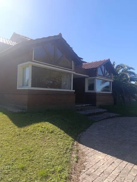 Casa Cat en Lomas de la Carolina - Excelente
