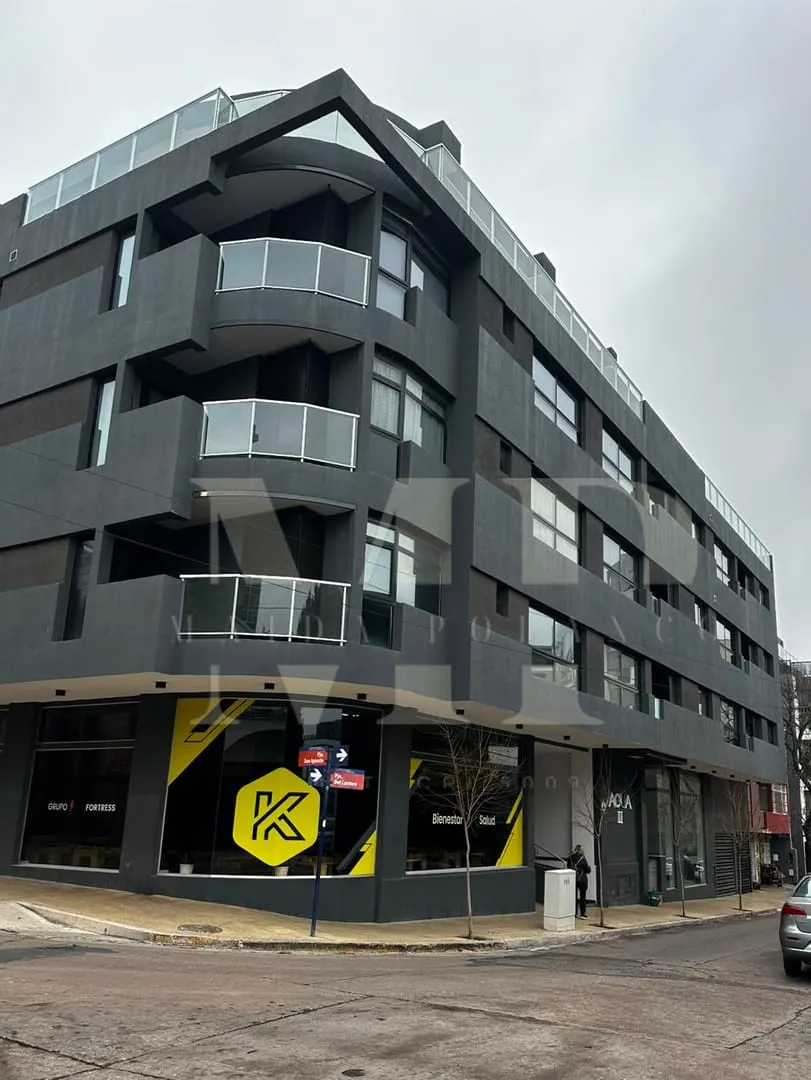 VENTA - DEPTO. 2 DORM. COCHERA PLENO CENTRO VCP