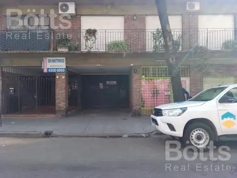 Cochera en Venta en Boca, Capital Federal